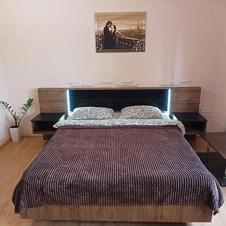 Studio Apartments In Center New 5 Floor Без Ліфту Ivano-Frankivsk Room photo